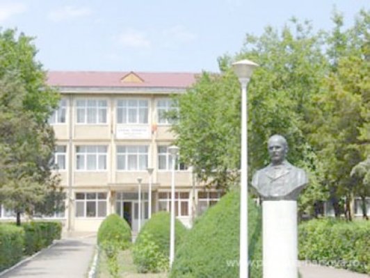 Liceul Ioan Cotovu din Hârşova, executat silit de Direcţia de Pază